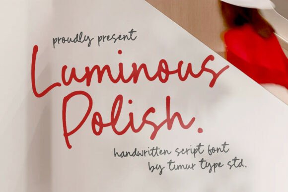 Luminous Polish: A Handwritten Script Font for Editors
